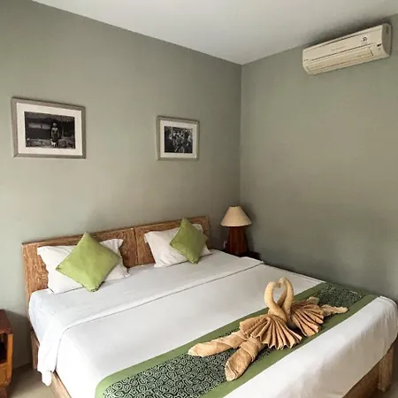 Nang Ade House