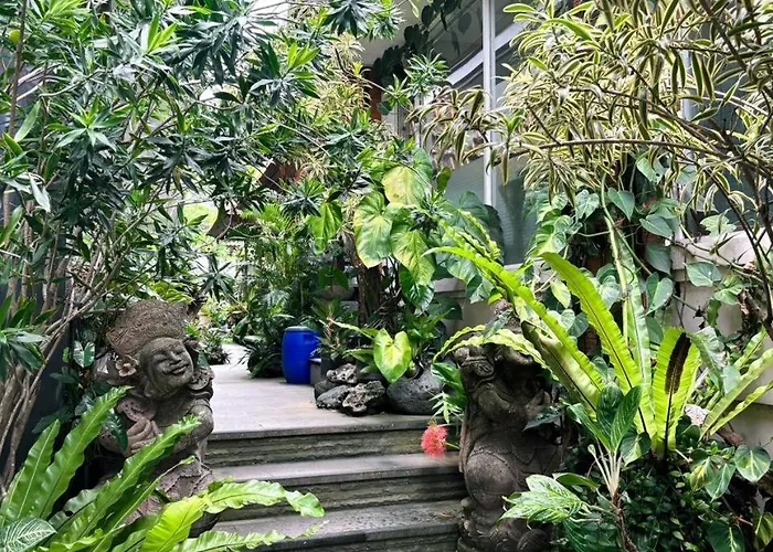 Nang Ade House Affittacamere 3*